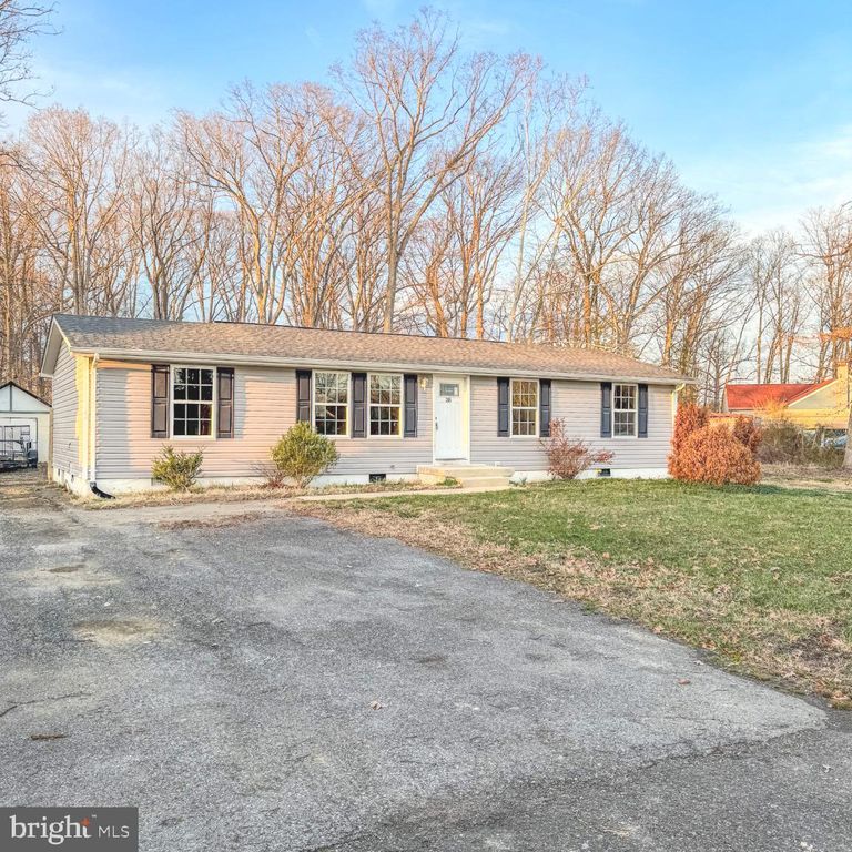 205 BIDDLE RD, Accokeek, MD 20607