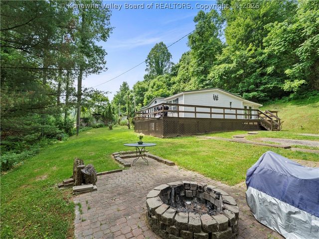 59 Meadow Mist Lane, Sissonville, WV 25312