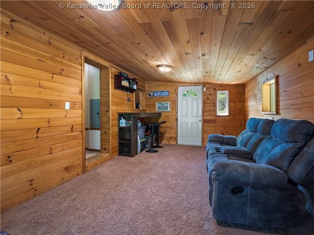 59 Meadow Mist Lane, Sissonville, WV 25312
