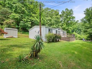 59 Meadow Mist Lane, Sissonville, WV 25312