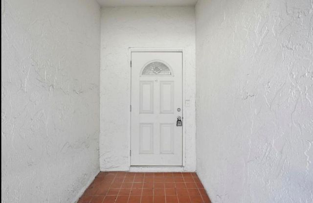 13526 Fountain View Boulevard, Wellington, FL 33414