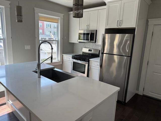 181-183 Chelsea St, Everett, MA 02149