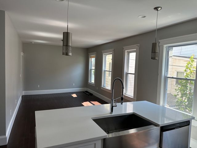 181-183 Chelsea St, Everett, MA 02149