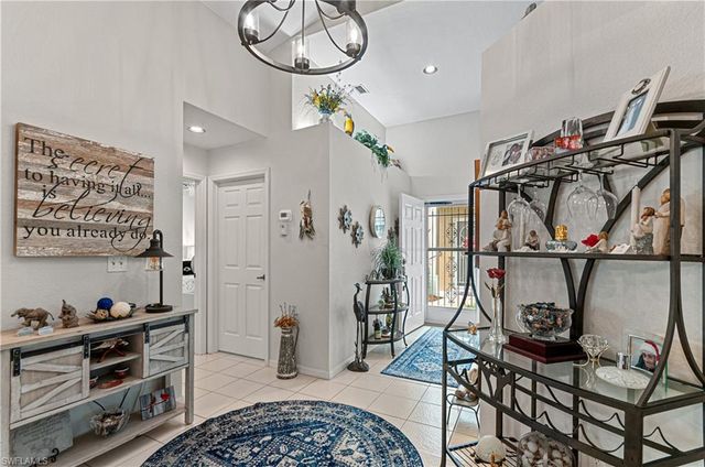 5510 Greenwood CIR 3, Naples, FL 34112