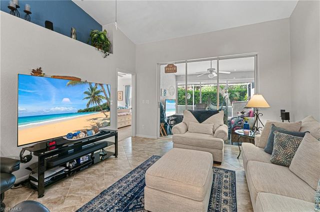 5510 Greenwood CIR 3, Naples, FL 34112