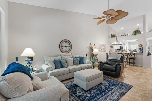 5510 Greenwood CIR 3, Naples, FL 34112