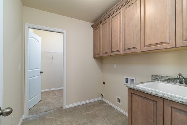 55358 Bay Oaks Court, Shelby Twp, MI 48315