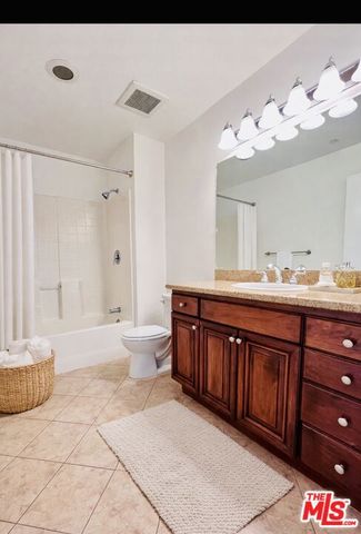 13951 Sherman Way 308, Van Nuys (los Angeles), CA 91405