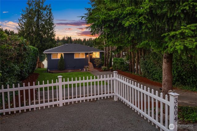 3604 S Star Lake Rd, Auburn, WA 98001