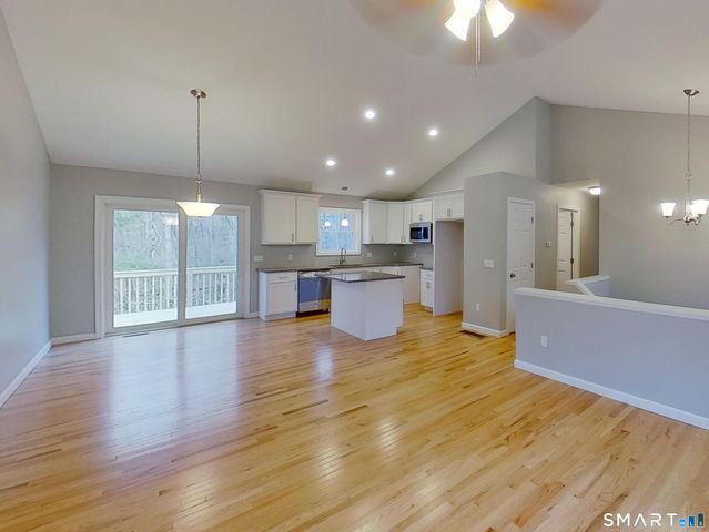 16 South Street, Brooklyn, CT 06324