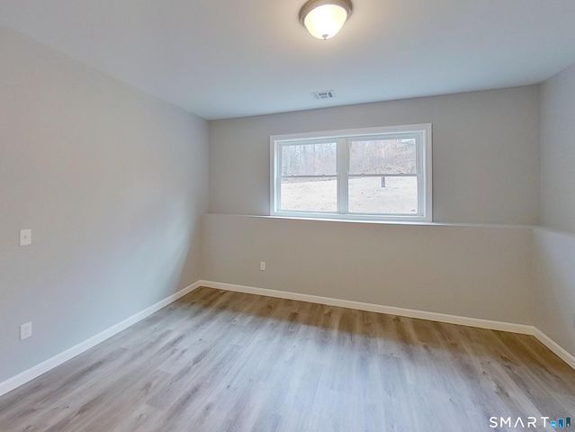 16 South Street, Brooklyn, CT 06324