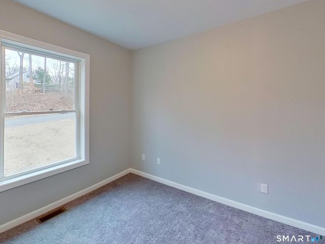 16 South Street, Brooklyn, CT 06324