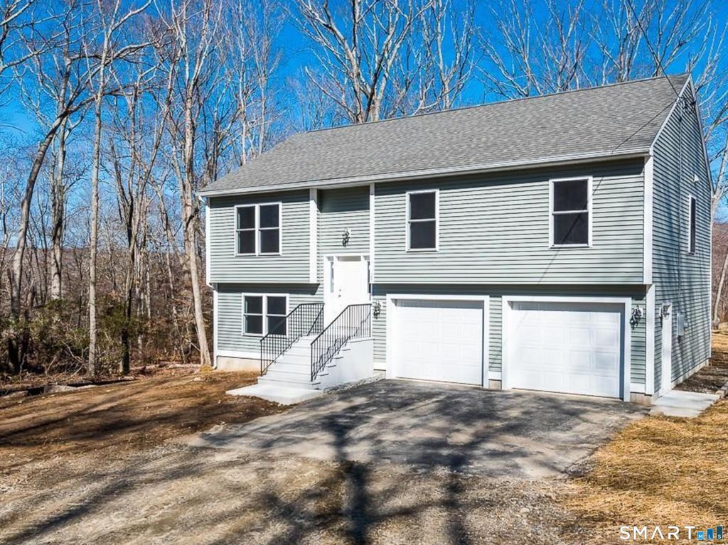 16 South Street, Brooklyn, CT 06324