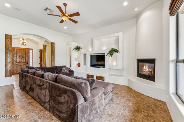 10426 Greenway Street, Mesa, AZ 85207