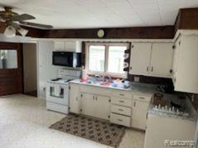 3473 W Vienna Road, Clio, MI 48420