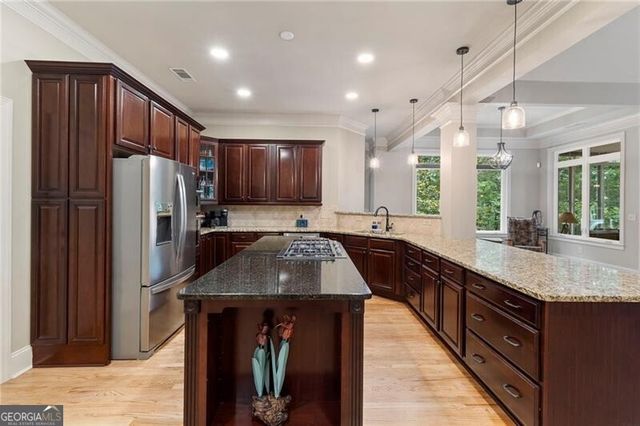 195 Fredericks Cove, Dawsonville, GA 30534