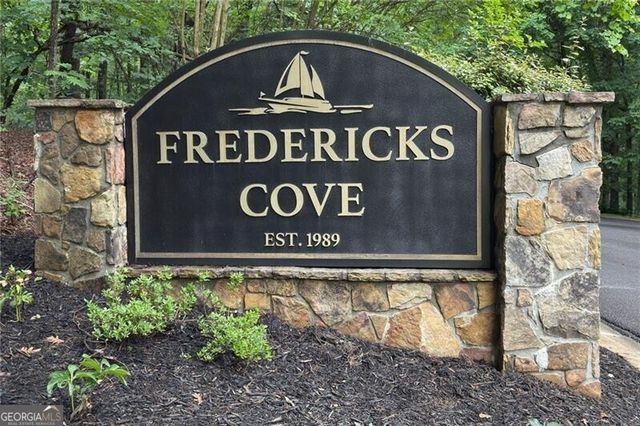 195 Fredericks Cove, Dawsonville, GA 30534