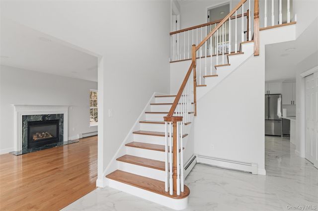 41 Hickory Road, Sloatsburg, NY 10974