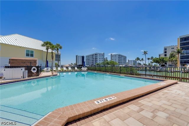 200 Lenell RD 218, Fort Myers Beach, FL 33931