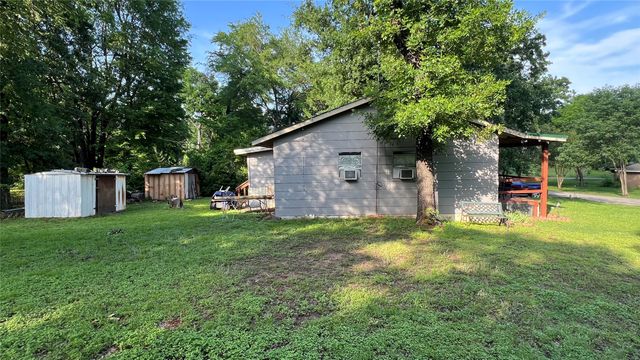 613 Hilltop Drive, Tool, TX 75143