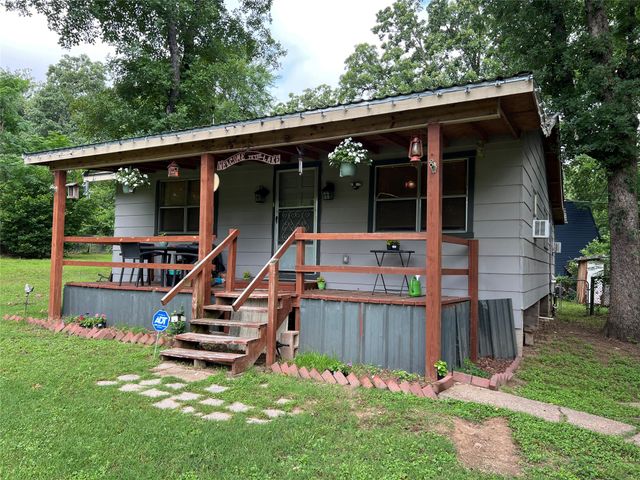 613 Hilltop Drive, Tool, TX 75143