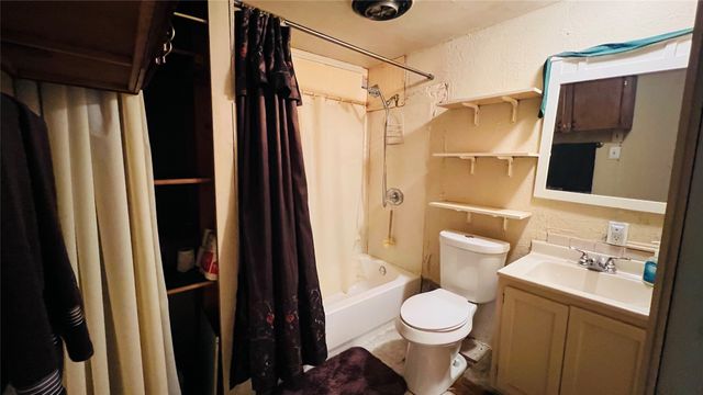 613 Hilltop Drive, Tool, TX 75143