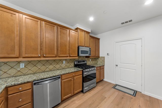 7916 Hannah Street, Plano, TX 75025