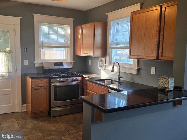 237 ELLIS RD, Willow Grove, PA 19090