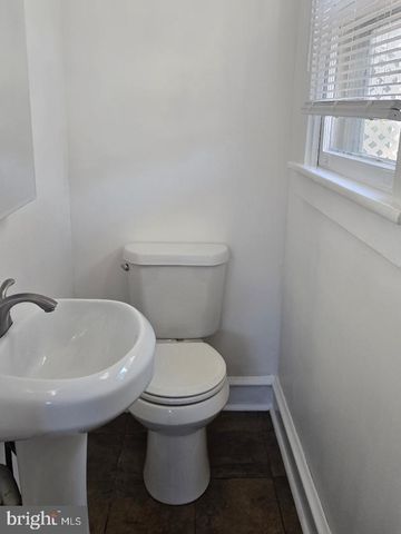 237 ELLIS RD, Willow Grove, PA 19090