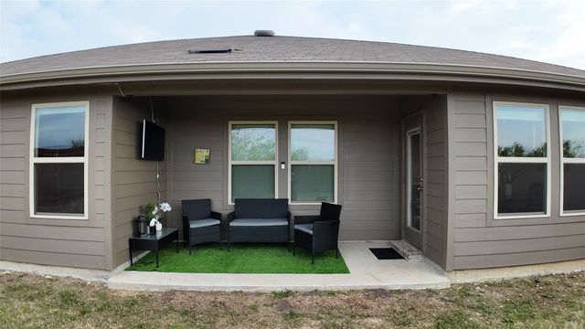 1215 Rustic View Drive, Denton, TX 76207