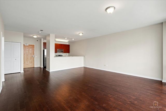 757 N Orleans Street 805, Chicago, IL 60654