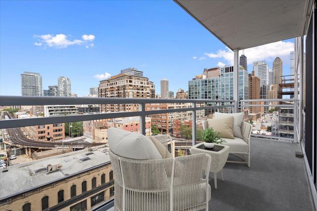 757 N Orleans Street 805, Chicago, IL 60654