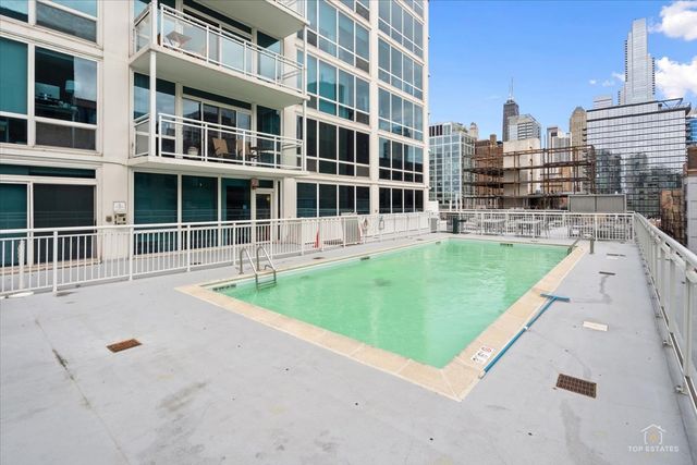 757 N Orleans Street 805, Chicago, IL 60654