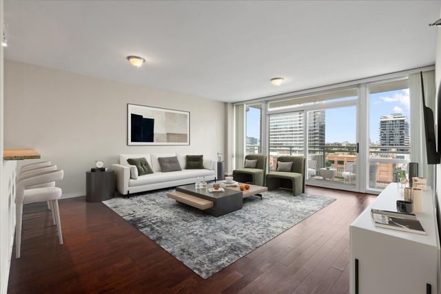 757 N Orleans Street 805, Chicago, IL 60654
