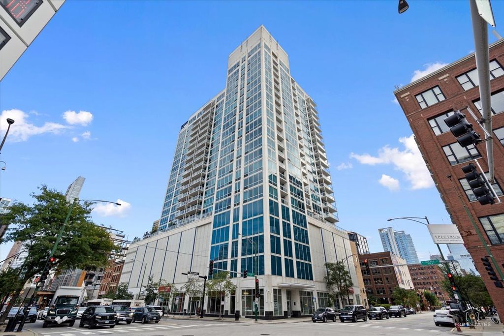 757 N Orleans Street 805, Chicago, IL 60654