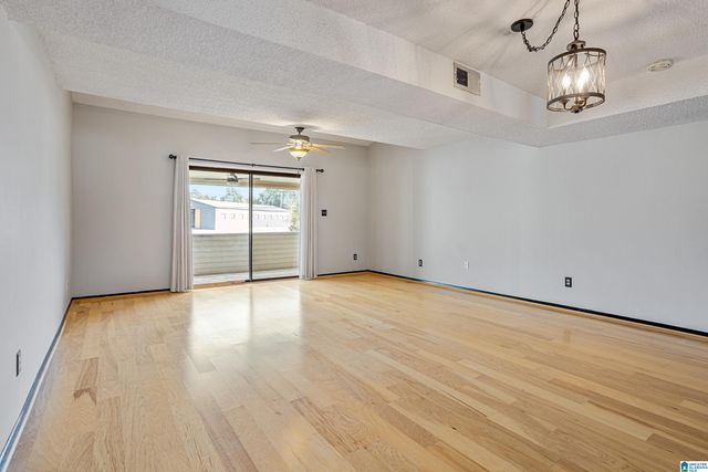 304 Running Brook Rd Unit 304, Hoover, AL 35226
