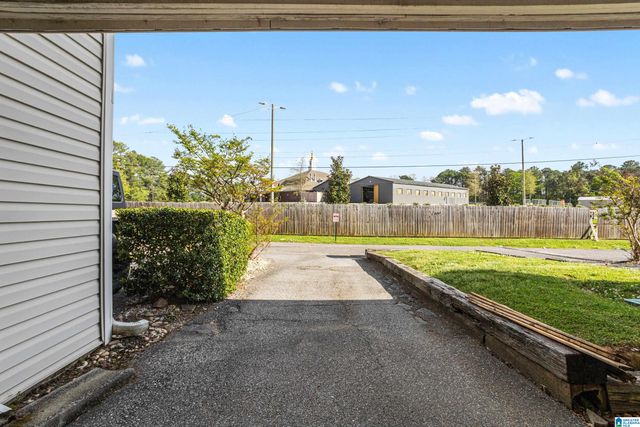 304 Running Brook Rd Unit 304, Hoover, AL 35226