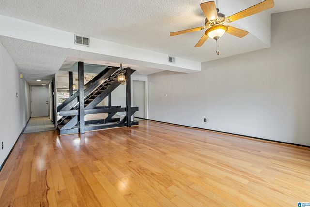 304 Running Brook Rd Unit 304, Hoover, AL 35226