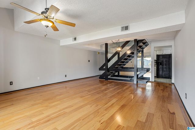 304 Running Brook Rd Unit 304, Hoover, AL 35226