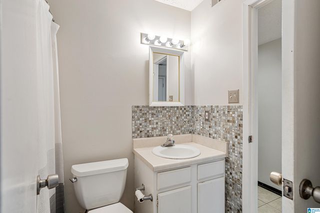 304 Running Brook Rd Unit 304, Hoover, AL 35226