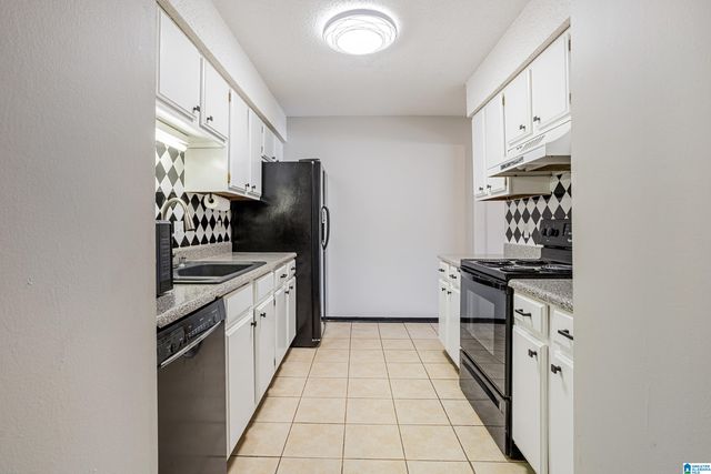 304 Running Brook Rd Unit 304, Hoover, AL 35226