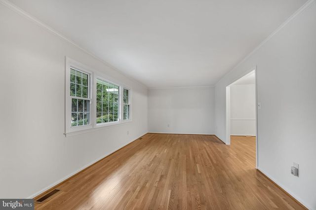 2701 VERILY CT, Oakton, VA 22124