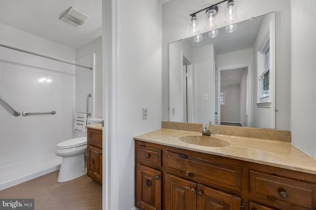 2701 VERILY CT, Oakton, VA 22124