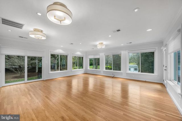 2701 VERILY CT, Oakton, VA 22124