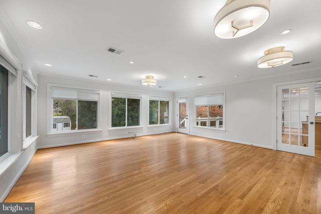 2701 VERILY CT, Oakton, VA 22124