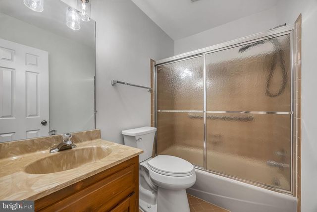 2701 VERILY CT, Oakton, VA 22124