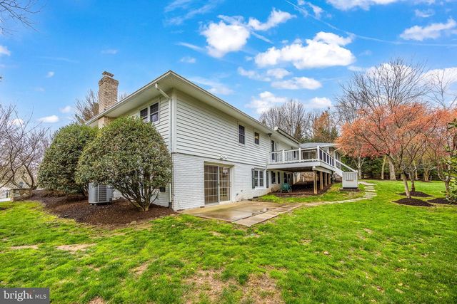 2701 VERILY CT, Oakton, VA 22124