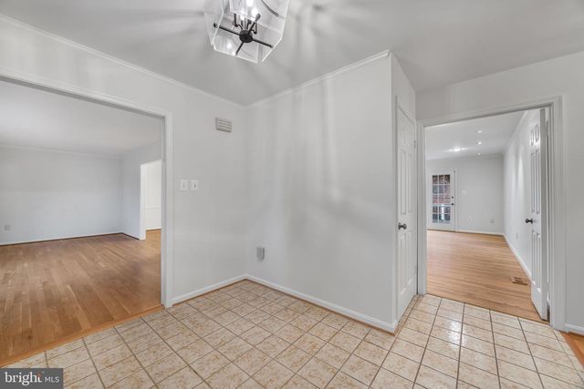 2701 VERILY CT, Oakton, VA 22124