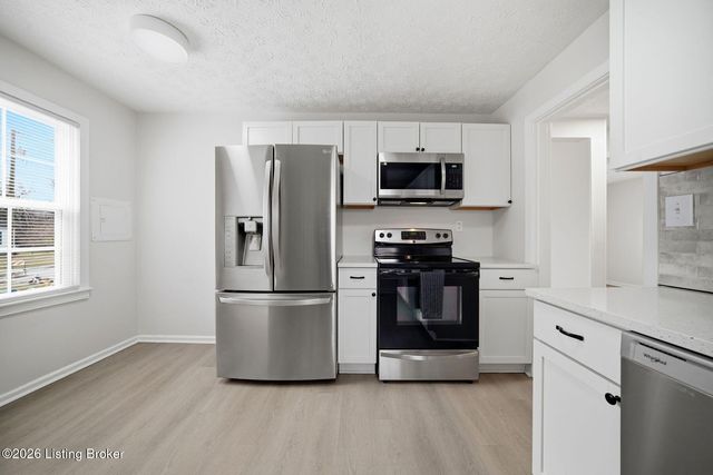 3813 Powell Ave, Louisville, KY 40215