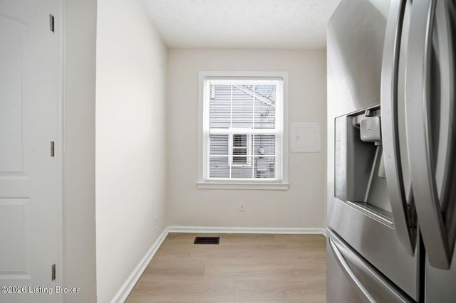 3813 Powell Ave, Louisville, KY 40215